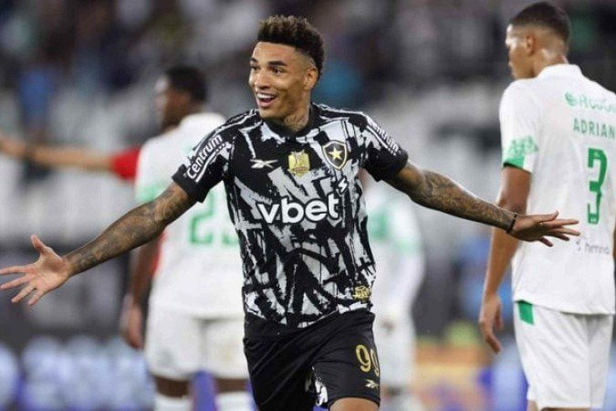 Centroavante de Seleção Brasileira, Jesus voltou a marcar e foi fudamental no último sábado - (crédito: Foto: Vitor Silva/Botafogo) Centroavante de Seleção Brasileira, Jesus voltou a marcar e foi fudamental no último sábado - (crédito: Foto: Vitor Silva/Botafogo)