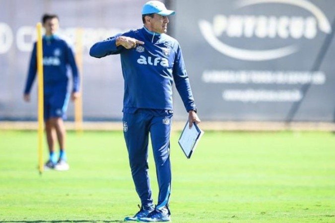 Quinteros foca em resposta rápida do Grêmio para afastar pressão - (crédito: Foto: Lucas Uebel / Grêmio FBPA) Quinteros foca em resposta rápida do Grêmio para afastar pressão - (crédito: Foto: Lucas Uebel / Grêmio FBPA)