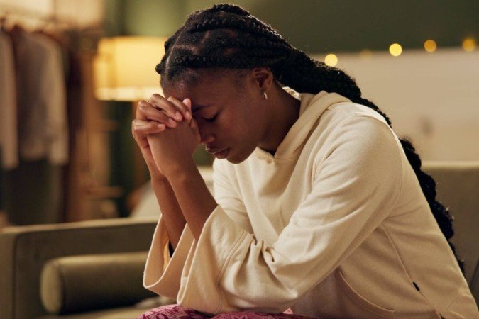 Salmos e orações fortalecem a alma e afastam influências negativas (Imagem: PeopleImages.com - Yuri A | Shutterstock) - (crédito: EdiCase) Salmos e orações fortalecem a alma e afastam influências negativas (Imagem: PeopleImages.com - Yuri A | Shutterstock) - (crédito: EdiCase)