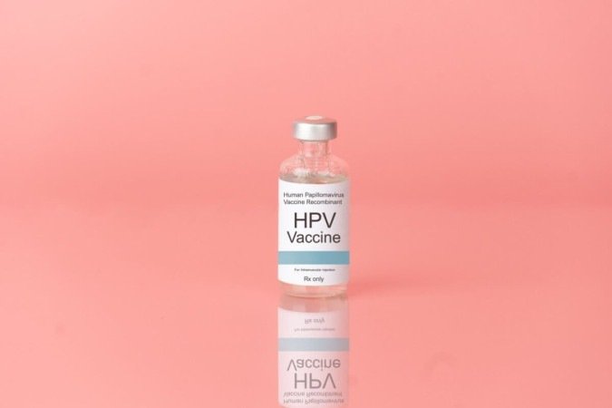 A vacina é a principal forma de prevenir doenças decorrentes do HPV (Imagem: Orawan Pattarawimonchai | Shutterstock) - (crédito: EdiCase) A vacina é a principal forma de prevenir doenças decorrentes do HPV (Imagem: Orawan Pattarawimonchai | Shutterstock) - (crédito: EdiCase)