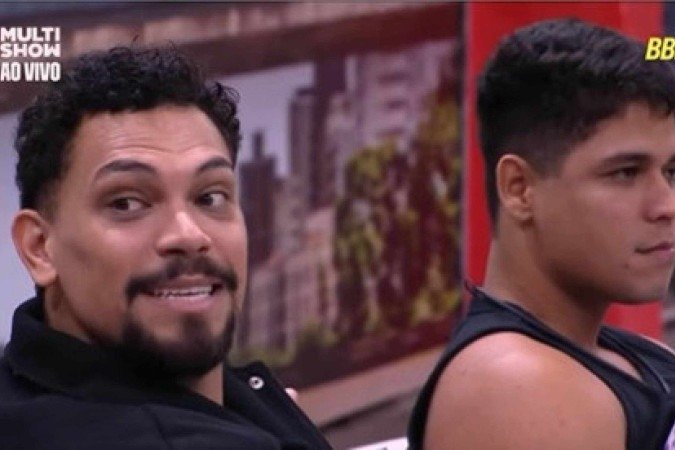 Vinícius durante conversa - (crédito: Reprodução: Globo) Vinícius durante conversa - (crédito: Reprodução: Globo)
