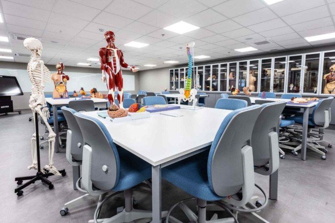 Faculdade Sírio-Libanês — O curso será ministrado na sede da Faculdade Sírio-Libanês, um espaço moderno com mais de 9 mil metros quadrados, localizado próximo à Avenida Paulista, com fácil o por transporte público - (crédito: Sarah Daltri) Faculdade Sírio-Libanês — O curso será ministrado na sede da Faculdade Sírio-Libanês, um espaço moderno com mais de 9 mil metros quadrados, localizado próximo à Avenida Paulista, com fácil o por transporte público - (crédito: Sarah Daltri)
