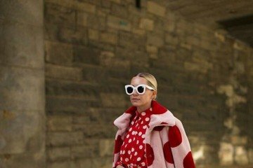 A combinação
entre os
modelos com
estampas de
bolinhas são
uma opção
para ousar 