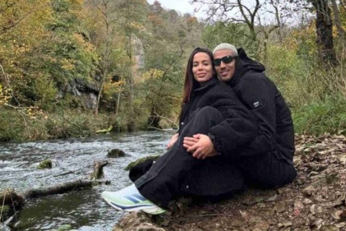 Toco de Anitta motivou volante revelado pelo Flamengo a se reaproximar de ex-namorada - (crédito: Foto: Reprodução / Instagram) Toco de Anitta motivou volante revelado pelo Flamengo a se reaproximar de ex-namorada - (crédito: Foto: Reprodução / Instagram)
