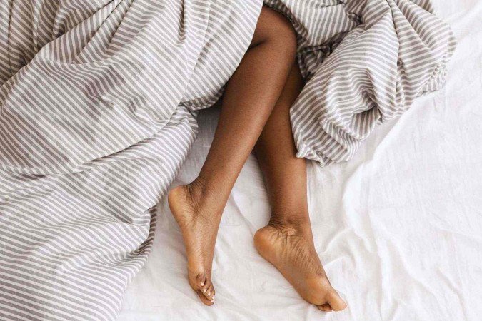 A terapia de reposição hormonal (TRH) está disponível em diferentes formas: pílulas, adesivos e géis - (crédito: Getty Images) A terapia de reposição hormonal (TRH) está disponível em diferentes formas: pílulas, adesivos e géis - (crédito: Getty Images)