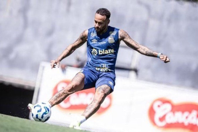 Neymar volta aos treinamentos no Peixe -  (crédito: Foto: Raul Baretta/ Santos FC)