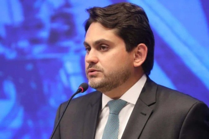 Juscelino Filho reassume mandato na Câmara e suplente perde a vaga 