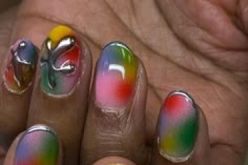 As nail arts, em média, demoram uma hora e meia para serem feitas 