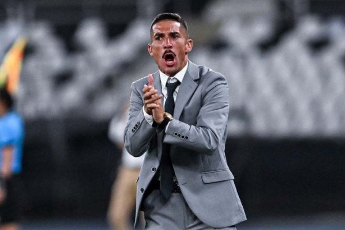 Treinador espanhol dirige o Carabobo desde janeiro de 2024 - (crédito: Foto: Divulgação/Conmebol) Treinador espanhol dirige o Carabobo desde janeiro de 2024 - (crédito: Foto: Divulgação/Conmebol)