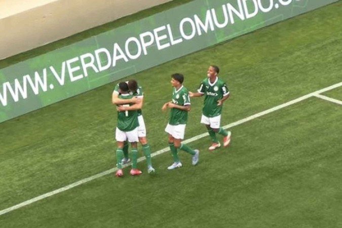 Palmeiras deixa o Botafogo em momento complicado no Brasileirão Sub-20  -  (crédito: Foto: Reprodução TV Palmeiras )