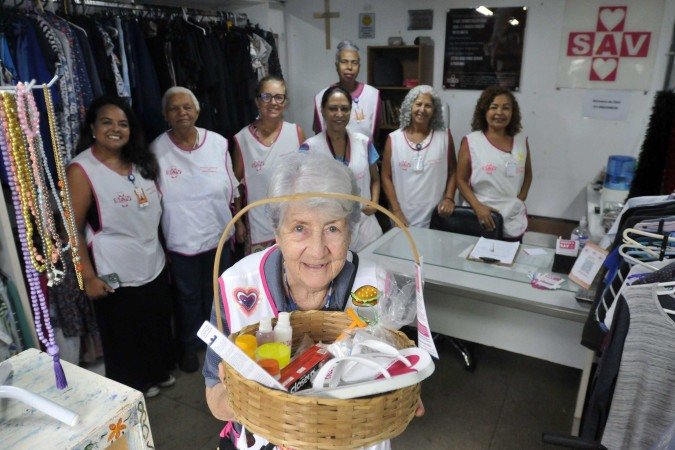 Com a leveza de um coração generoso, as voluntárias dedicam seu tempo e sabedoria ao Hospital de Base - (crédito: Minervino Júnior/CB/D.A Press) Com a leveza de um coração generoso, as voluntárias dedicam seu tempo e sabedoria ao Hospital de Base - (crédito: Minervino Júnior/CB/D.A Press)