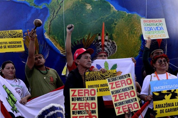  Marcha de indigenas do movimentoTerra Livre na Esplanda dos Ministérios 