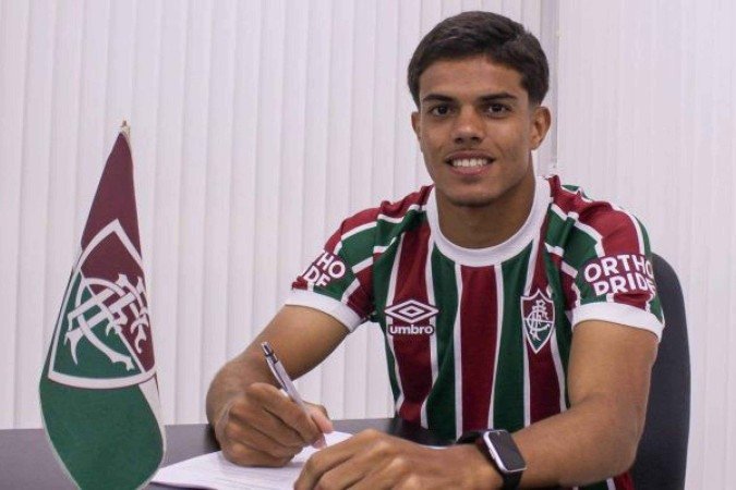 Júlio Fidelis comemora seu gol no empate do Fluminense com o RB Bragantino -  (crédito: Foto: Nicholas Rodrigues/FFC)