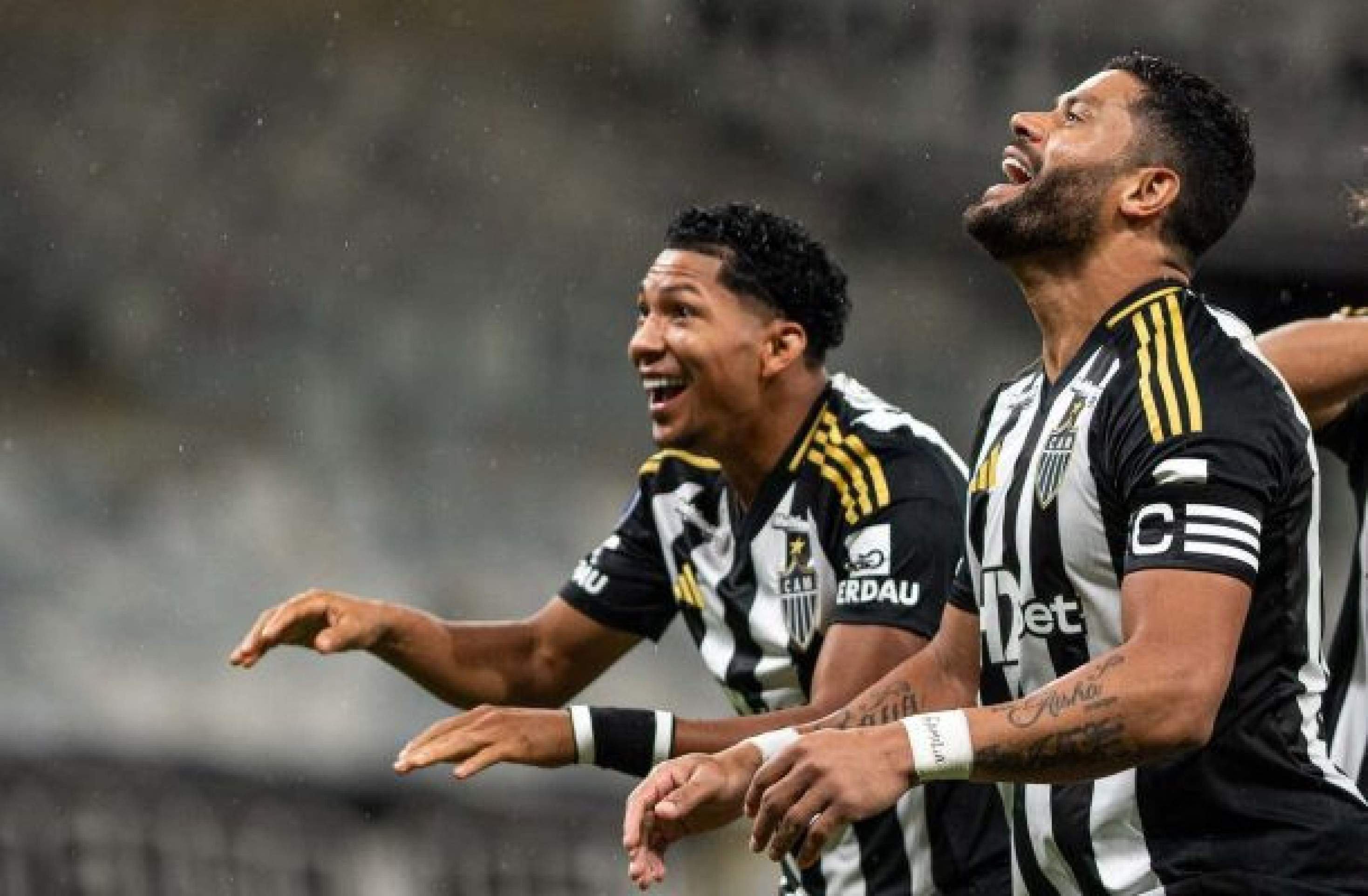 Atlético atropela o Iquique e assume liderança na Sul-Americana