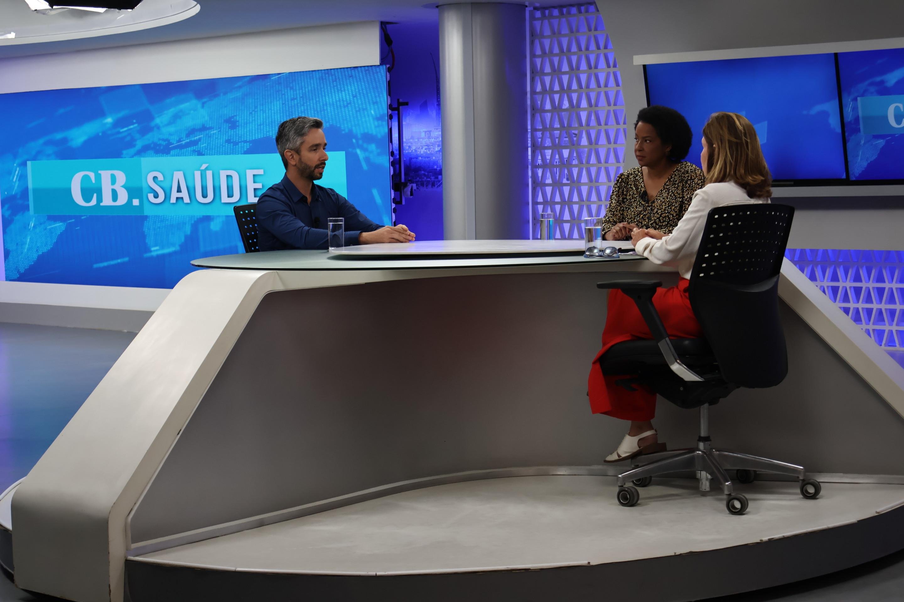 Médico explica a importância de vacinas para evitar uma pandemia de H5N1