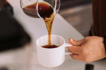 café barista -  (crédito: Foto de Masud Allahverdizade/Pexels)