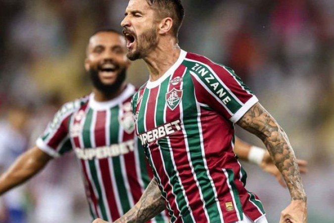 EVERALDO - Fez duas pinturas no primeiro tempo e teve uma boa participação no jogo. NOTA: 8,0 - Foto: Marcelo Gonçalves/Fluminense