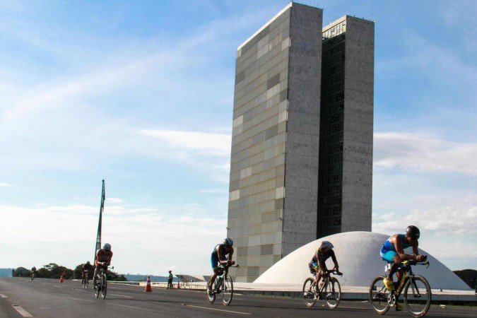 Circuito IRONMAN 70.3 BrasÃlia de triathlon contará com atletas de 18 paÃses - (crédito: Unlimited Sports) Circuito IRONMAN 70.3 BrasÃlia de triathlon contará com atletas de 18 paÃses - (crédito: Unlimited Sports)