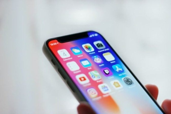 Uso das redes sociais para cometer crimes continua no centro do debate público em meio às denúncias de violências cometidas contra crianças e adolescente - (crédito: Adrien Unsplash) Uso das redes sociais para cometer crimes continua no centro do debate público em meio às denúncias de violências cometidas contra crianças e adolescente - (crédito: Adrien Unsplash)
