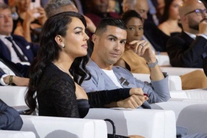 Cristiano Ronaldo a a se preocupar com a sua segurança e a de sua família na Arábia Saudita - (crédito: Foto: Reprodução / Instagram) Cristiano Ronaldo a a se preocupar com a sua segurança e a de sua família na Arábia Saudita - (crédito: Foto: Reprodução / Instagram)