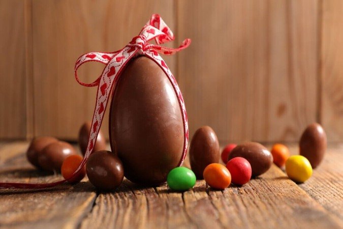 Ovo da Páscoa simples (Imagem: Margouillat photo | Shutterstock) - (crédito: EdiCase) Ovo da Páscoa simples (Imagem: Margouillat photo | Shutterstock) - (crédito: EdiCase)