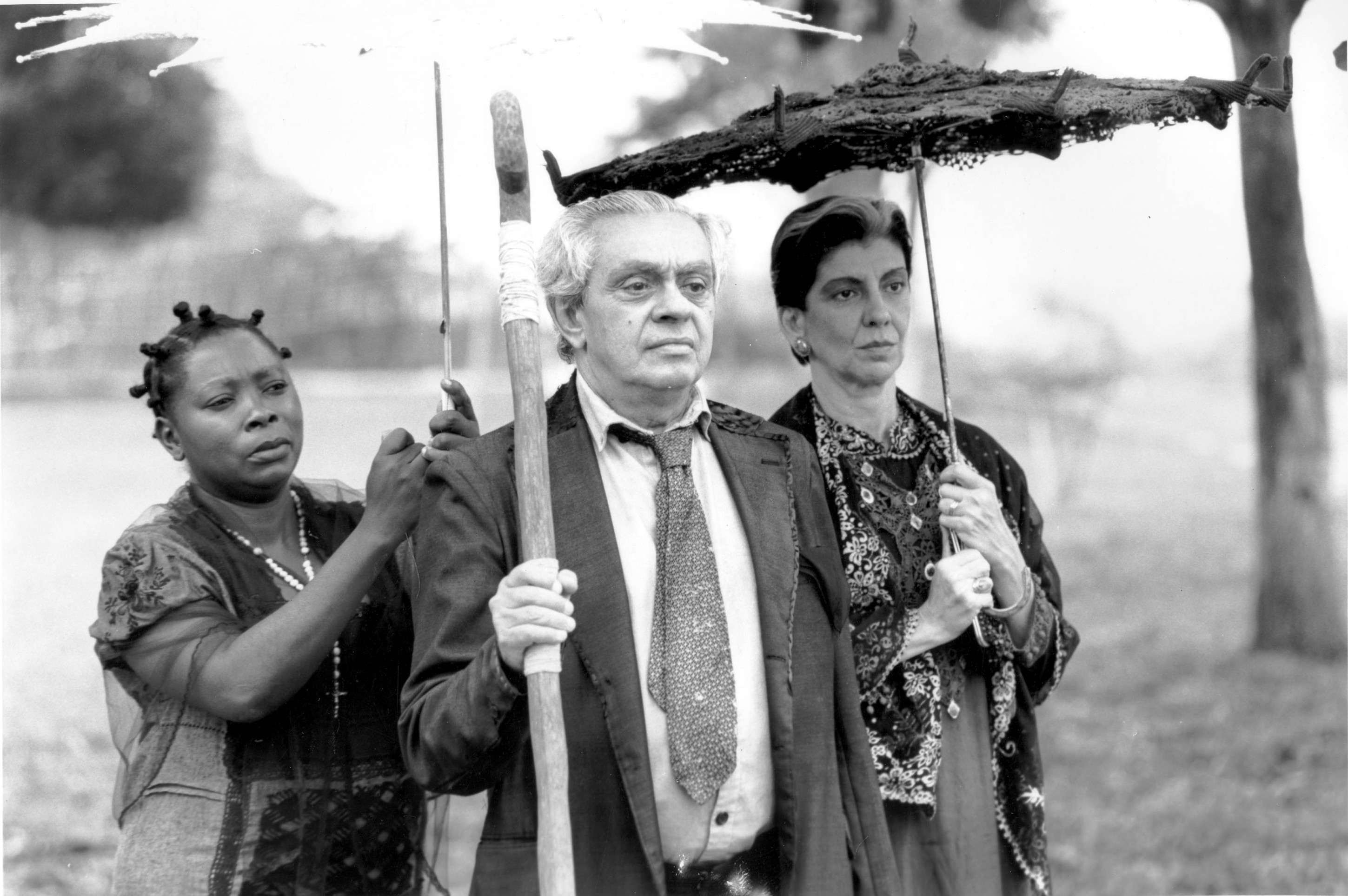 Cr&Atilde;&copy;dito: Columbia Pictures/Divulga&Atilde;&sect;&Atilde;&pound;o. Brasil. Os atores Chico Anysio e Mar&Atilde;&shy;lia Pera, em cena do filme Tieta do Agreste. 