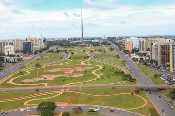 Uma das portaria prevê a abertura de 1,7 mil vagas distribuídas entre diversos órgãos federais, entre eles o Ministério da Pesca e Aquicultura (MPA), o Instituto do Patrimônio Histórico e Artístico Nacional (IPHAN), o Hospital das Forças Armadas, entre outros -  (crédito: Paulo H. Carvalho/Agência Brasília)