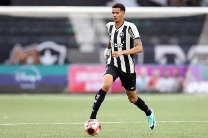 29) NEWTON (Volante) - 1 milhÃ£o de euros (R$ 6,6 milhÃµes) - Foto: Vitor Silva/Botafogo