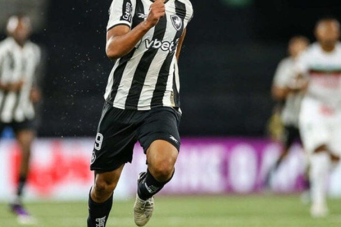 27) KAYKE (Centroavante) - 1 milhão de euros (R$ 6,6 milhões) - Foto: Vitor Silva/Botafogo