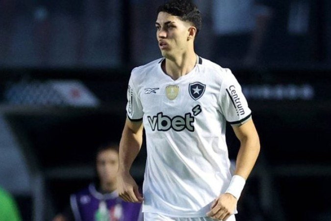 2) JAIR (Zagueiro) - 10 milhões de euros (R$ 66 milhões) - Foto: Vitor Silva/Botafogo  