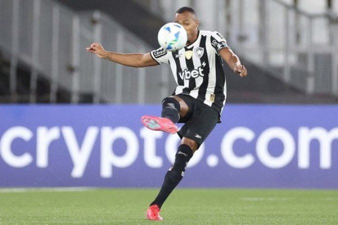 7) FREITAS (Volante) - 7 milhões de euros (R$ 46,2 milhões) - Foto: Vitor Silva/Botafogo