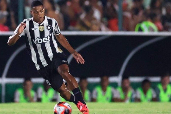 24) LOBATO (Atacante) - 1,5 milhão de euros (R$ 9,9 milhões) - Foto: Vitor Silva/Botafogo 