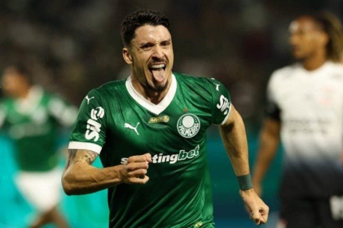 Piquerez fez um dos gols do Palmeiras na vitória no dérbi sobre o Corinthians - (crédito: - Foto: Cesar Greco / Palmeiras) Piquerez fez um dos gols do Palmeiras na vitória no dérbi sobre o Corinthians - (crédito: - Foto: Cesar Greco / Palmeiras)