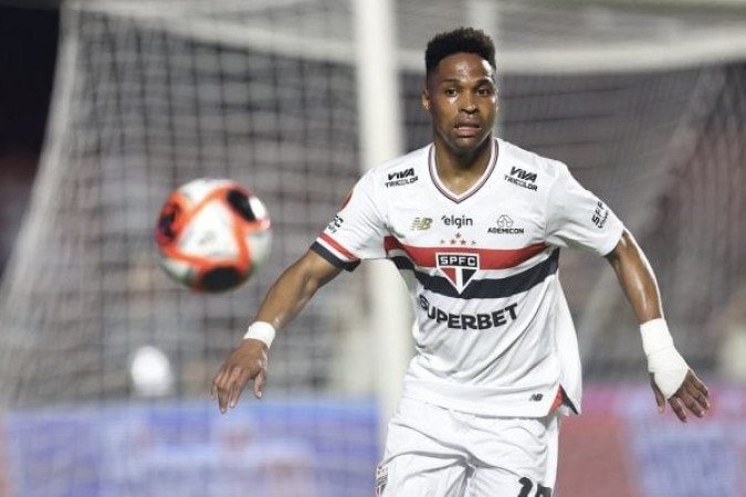 WENDELL - Entrou na reta final de jogo e pouco conseguiu fazer. Nota: 6 - Foto: Paulo Pinto/São Paulo