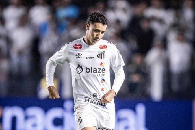 GABRIEL BONTEMPO - Entrou para tentar dar mais eficiência no meio para frente, mas não conseguiu se destacar no jogo. Nota: 6 - Foto: Raul Baretta/ Santos FC.