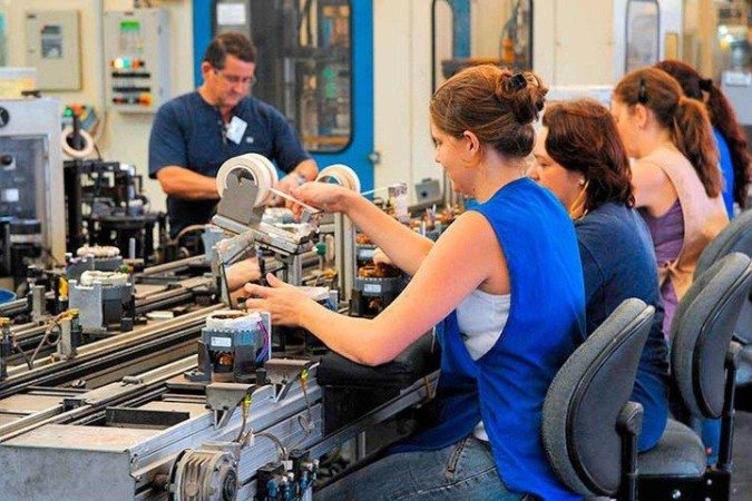 Setor de serviços está aquecido no DF - (crédito: Agência Brasil) Setor de serviços está aquecido no DF - (crédito: Agência Brasil)