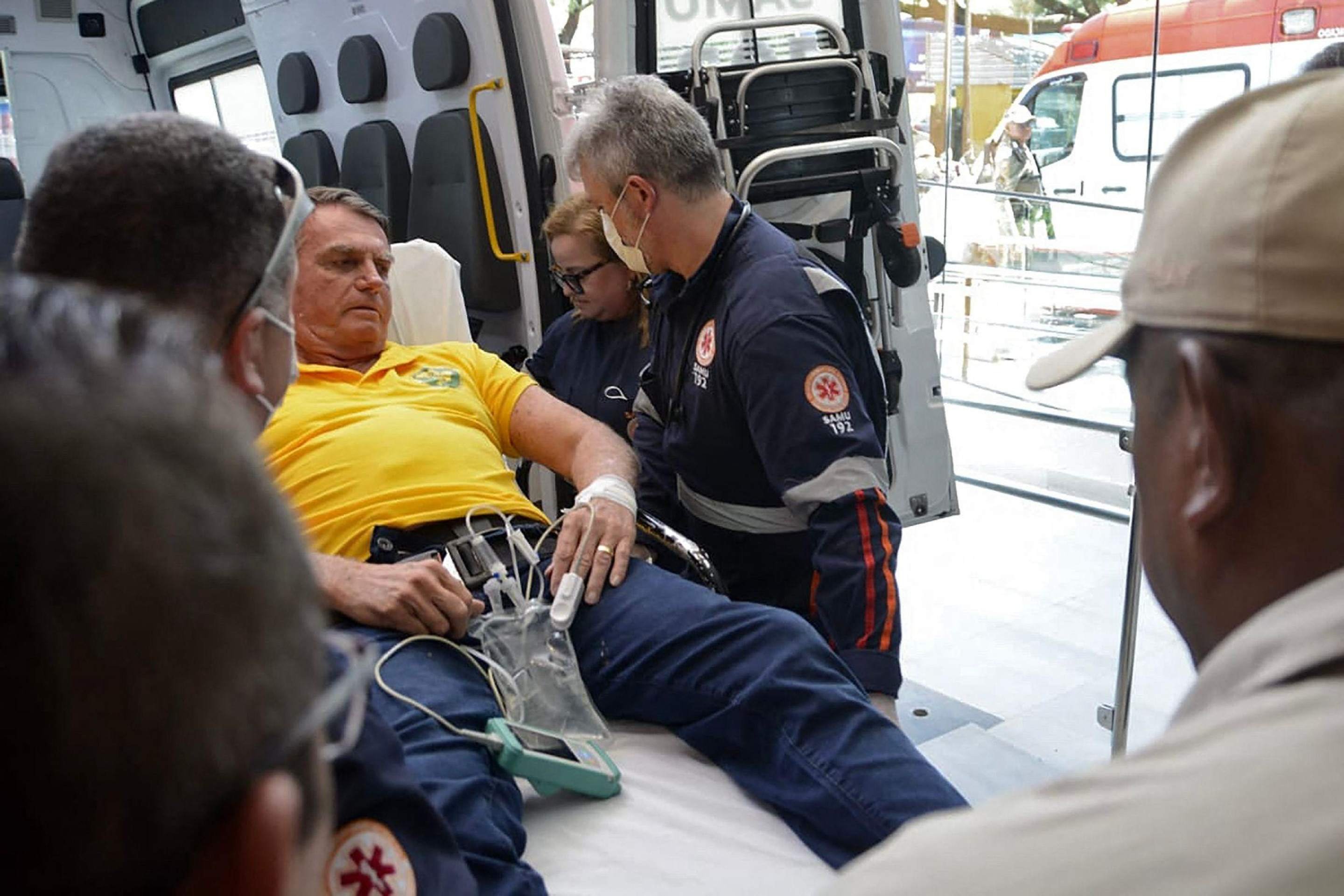 Bolsonaro internado em Brasília: O que é obstrução intestinal, quadro que acomete o ex-presidente
