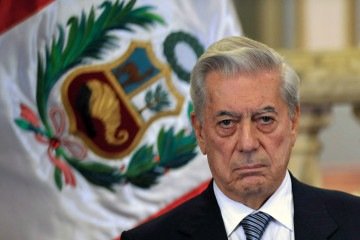 Após os estudos na Academia Militar de Lima, Vargas Llosa obteve uma licenciatura em Letras e deu os primeiros passos no Jornalismo

 -  (crédito: Cris BOURONCLE/AFP   )