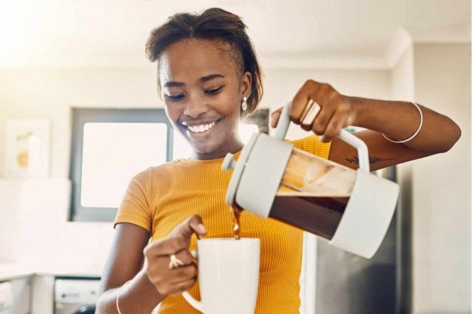 O café possui benefícios nutricionais significativos (Imagem: PeopleImages.com - Yuri A | Shutterstock) - (crédito: EdiCase) O café possui benefícios nutricionais significativos (Imagem: PeopleImages.com - Yuri A | Shutterstock) - (crédito: EdiCase)