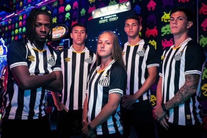 Santos lança seu uniforme de número 2 para a temporada atual - (crédito: Foto: Divulgação Santos) Santos lança seu uniforme de número 2 para a temporada atual - (crédito: Foto: Divulgação Santos)