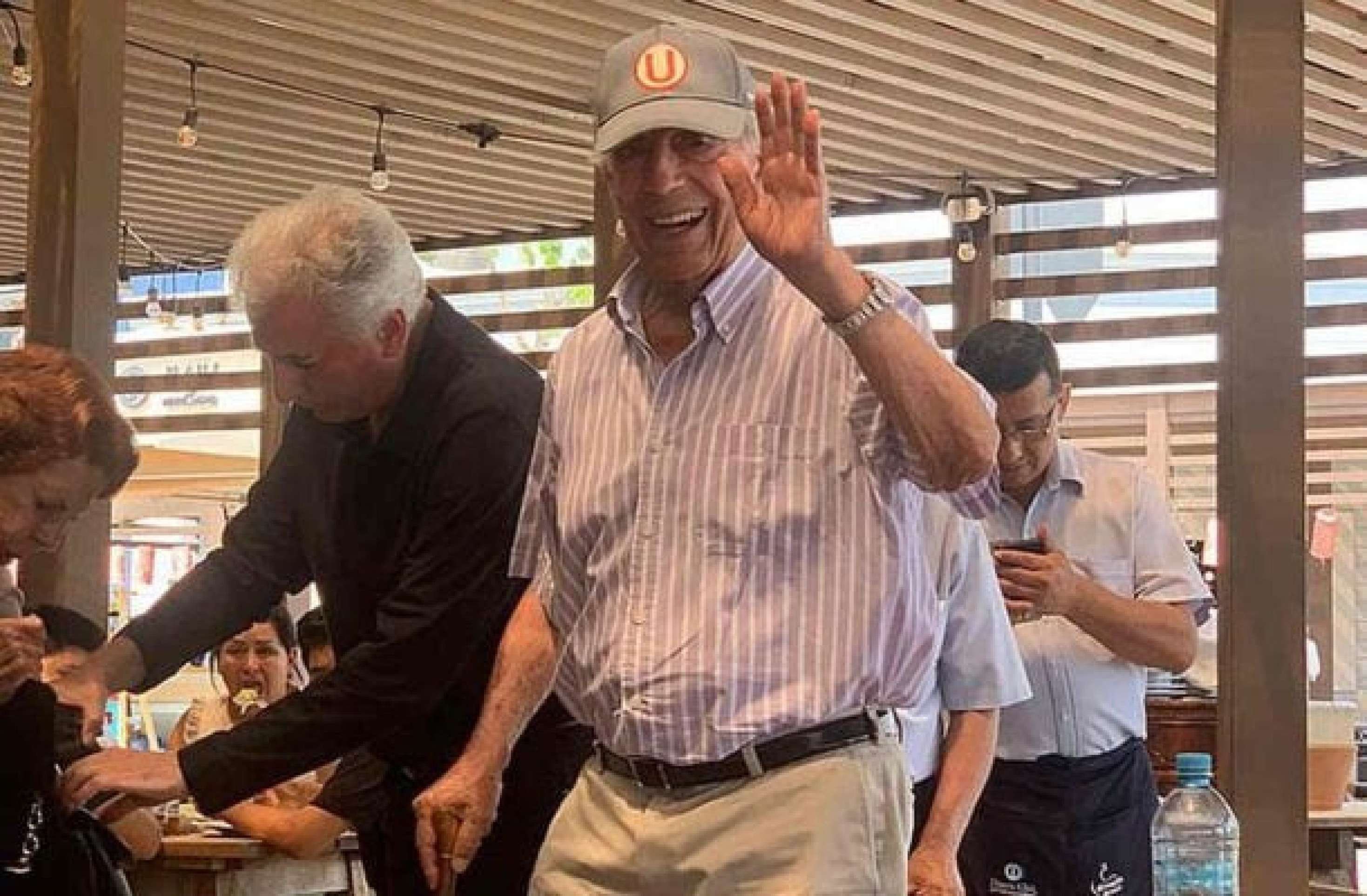 Morte de Mario Vargas Llosa comove o Peru