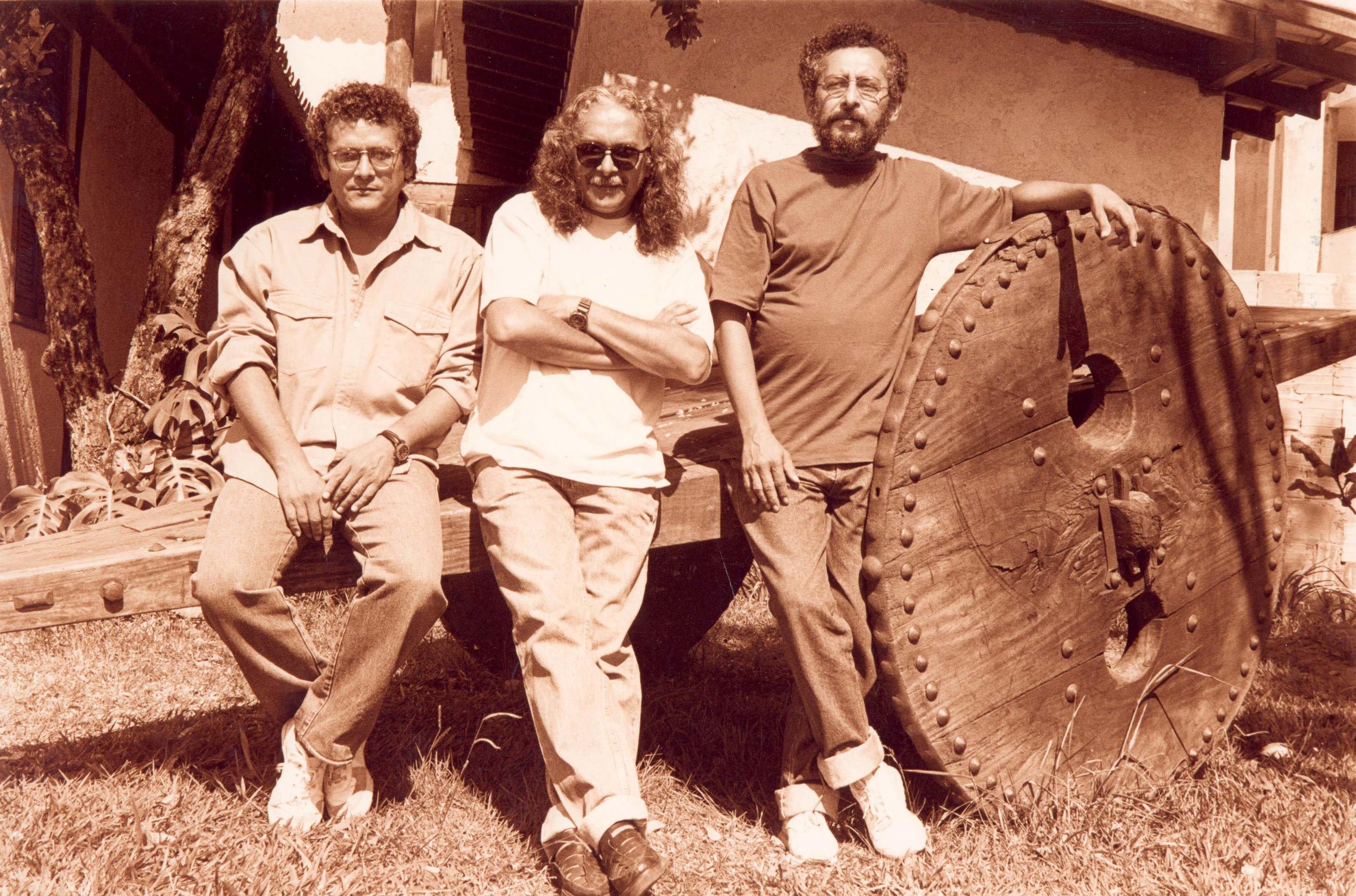  01/05/1993. Crédito: Paola Antony/CB/D.A Press. Músicos e irmãos Clodo, Climério e Clésio Ferreira.         Caption 