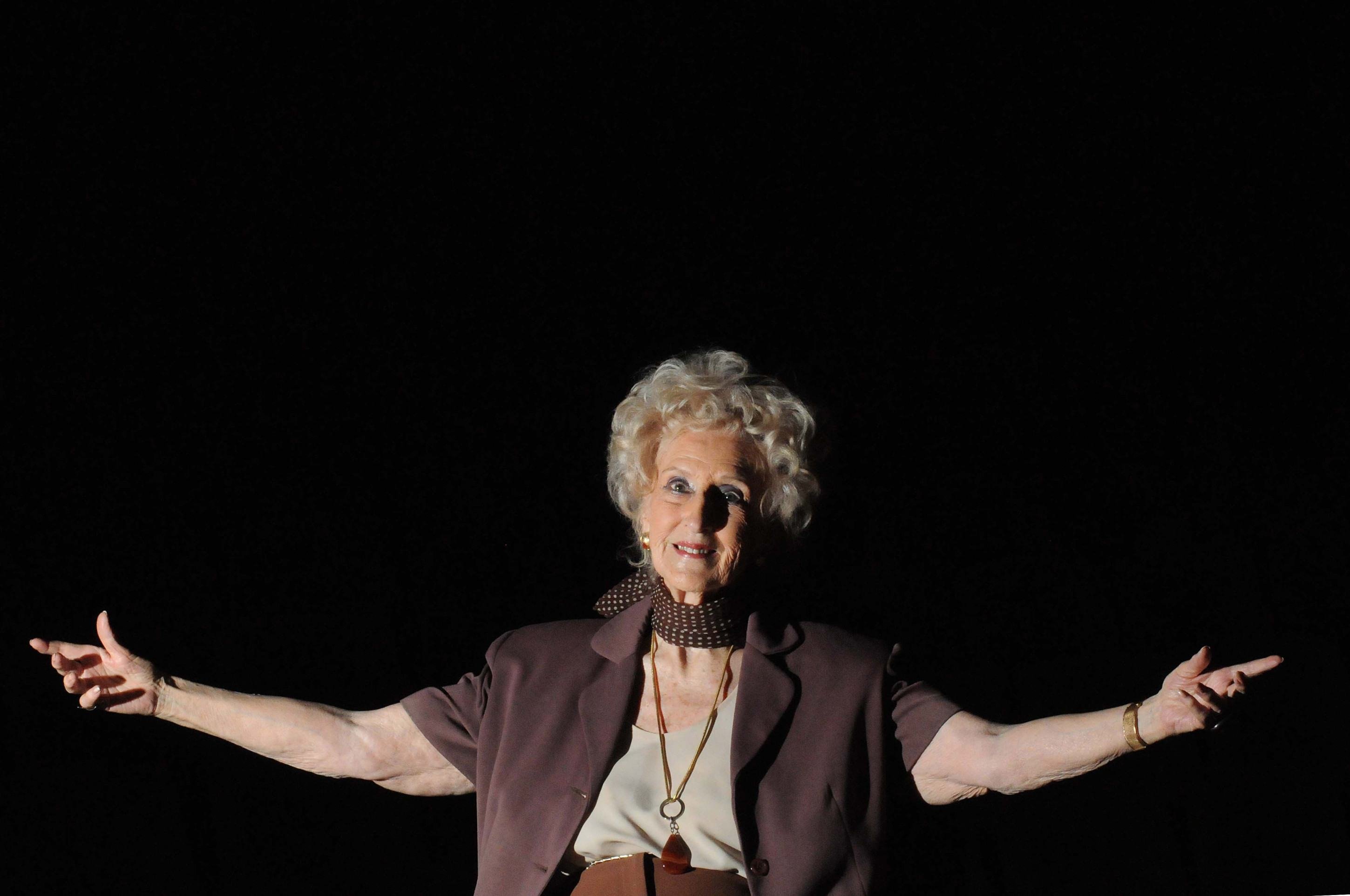  15/12/2011. Cr..dito: Ed..lson Rodrigues/CB/D.A Press. Brasil. Bras..lia - DF. 10 anos sem C..ssia Eller. Asta Rose.     