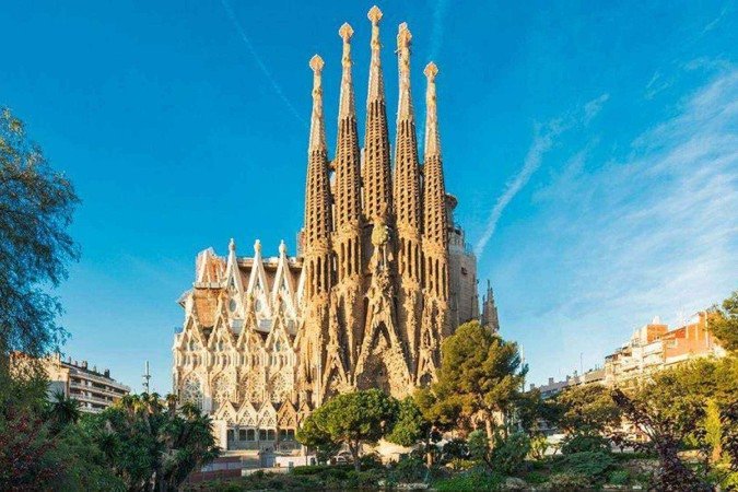 A basílica da Sagrada Família é considerada a obra mais famosa de Gaudí - (crédito: Getty Images) A basílica da Sagrada Família é considerada a obra mais famosa de Gaudí - (crédito: Getty Images)