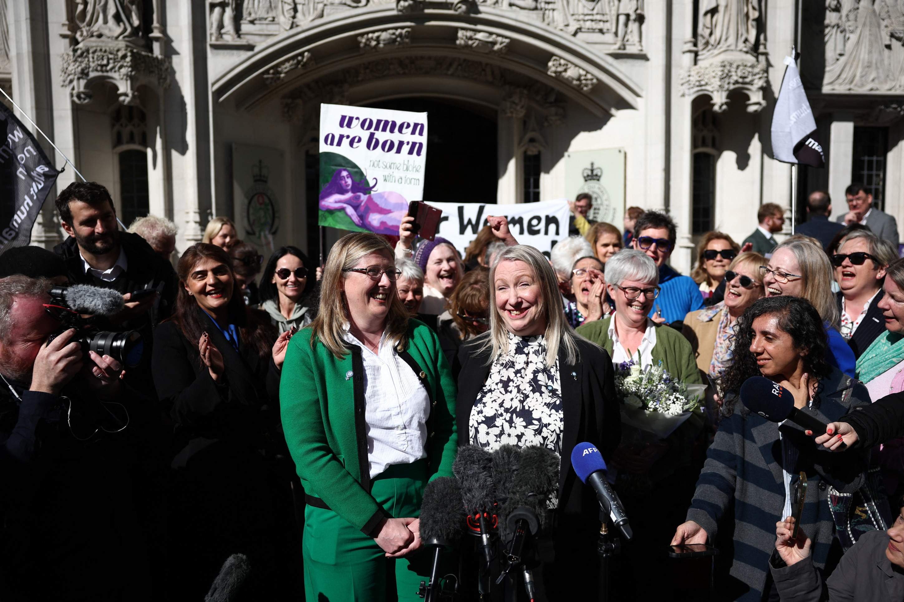  Susan Smith (L) and Marion Calder, Directors of For Women Scotland make a statement outside Britains Supreme Court in London on April 16, 2025, following the courts ruling on how to define a woman. Britains Supreme Court said the legal definition of a 