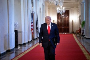 Trump não tem o poder de demitir diretamente os presidentes do Fed -  (crédito: Brendan Smialowski/AFP)