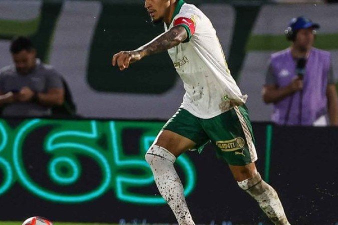 GUSTAVO GÓMEZ - Além de uma atuação segura na defesa, como de rotina, iniciou a jogada do gol do Palmeiras. Deu lindo passe para Richard Ríos no começo do lance que acabou com gol de Facundo Torres. - Nota: 7.0 - Foto: Cesar Greco/Palmeiras