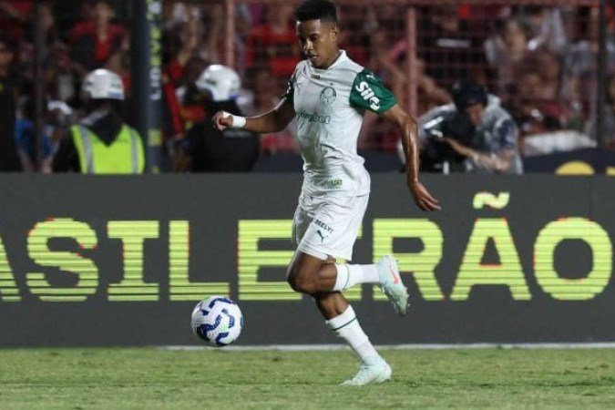 ESTÊVÃO - Principal válvula de escape do Palmeiras no jogo, mas tomou muitas decisões erradas no Beira-Rio. Segurou demais a bola em algumas oportunidades e deixou de criar boas oportunidades durante o jogo - Nota: 5.5 - Foto: Cesar Greco/Palmeiras