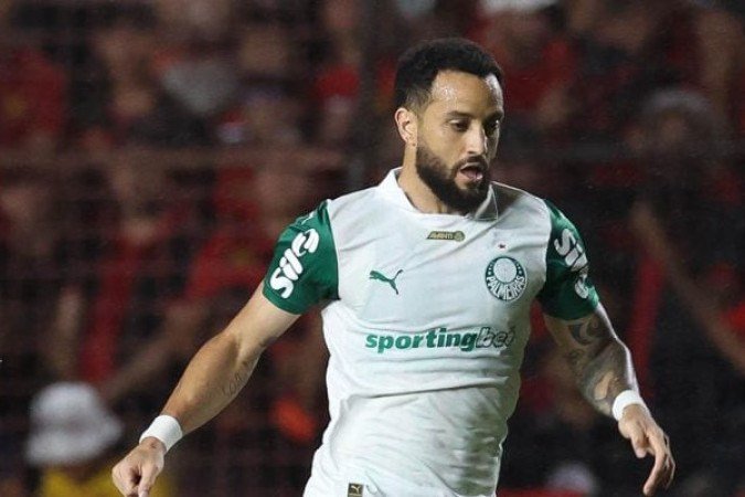 FELIPE ANDERSON - AtuaÃ§Ã£o muito boa do jogador atuando mais centralizado, como um armador. Ajudou a equipe com bons passes, acelerou e desacelerou a partida quando quis e mostrou que pode ser bastante Ãºtil como um armador. Grande partida do camisa 7 no Beira-Rio. Faltou pisar um pouco mais na Ã¡rea - Nota: 6.5 - Foto: Cesar Greco/Palmeiras