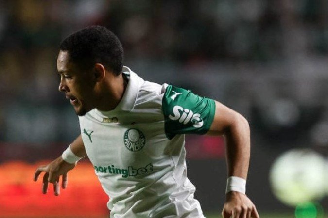 VITOR ROQUE - Deu um chute perigoso no primeiro tempo e só. Correu bastante, mas ainda não conseguiu entregar uma boa atuação. Ainda está devendo. Tanto o primeiro gol quanto um grande desempenho - Nota: 5,5 - Foto: Cesar Greco/Palmeiras